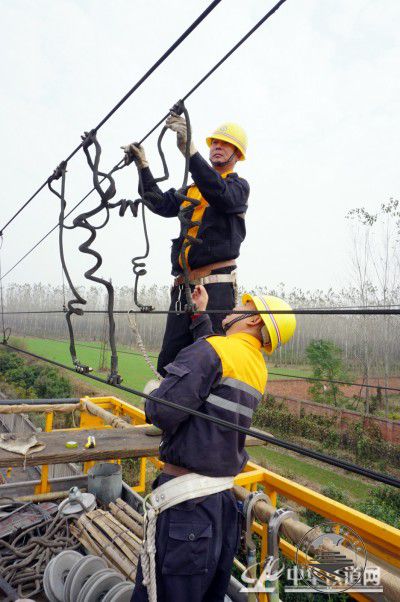 郑州供电段：精检细修确保供电安全通畅